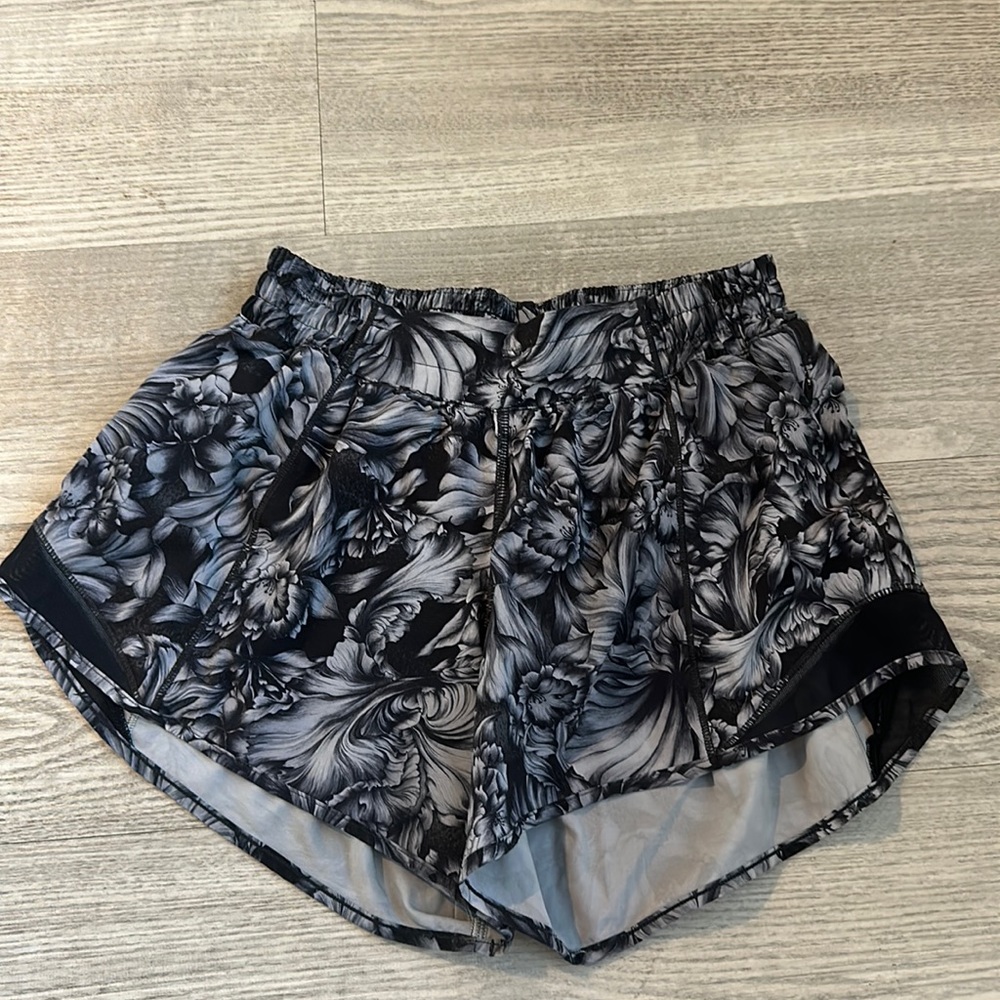 Hotty Hot Lululemon Shorts